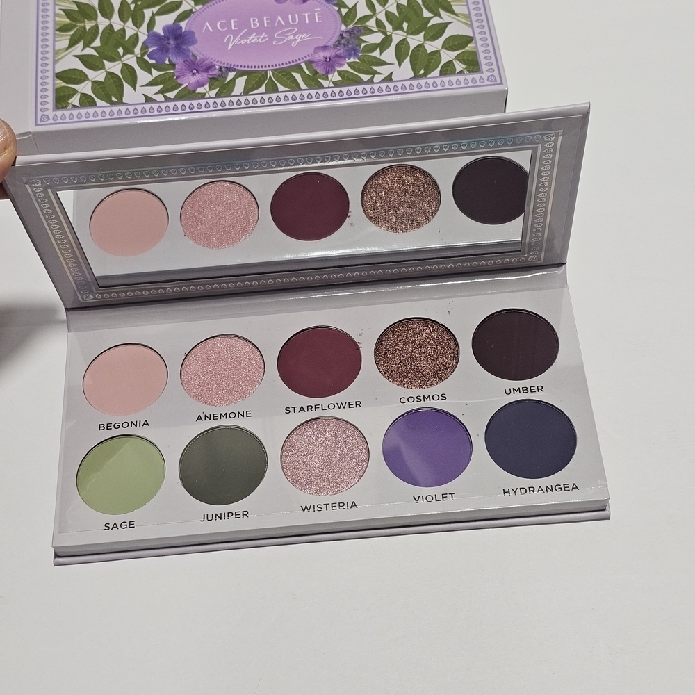 NEW Ace Beaute Violet Sage Eye Shadow Palette
